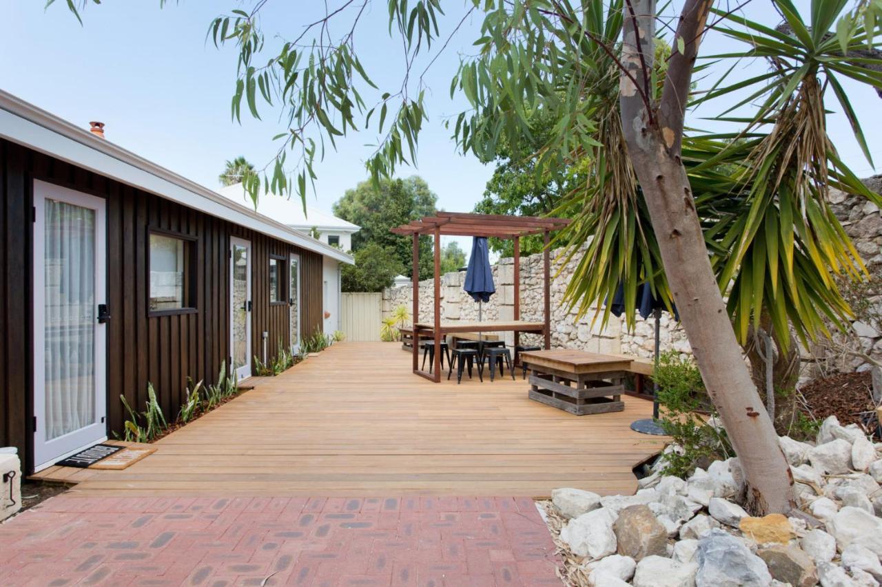 Dingo At White Gum Lodge Fremantle Dış mekan fotoğraf